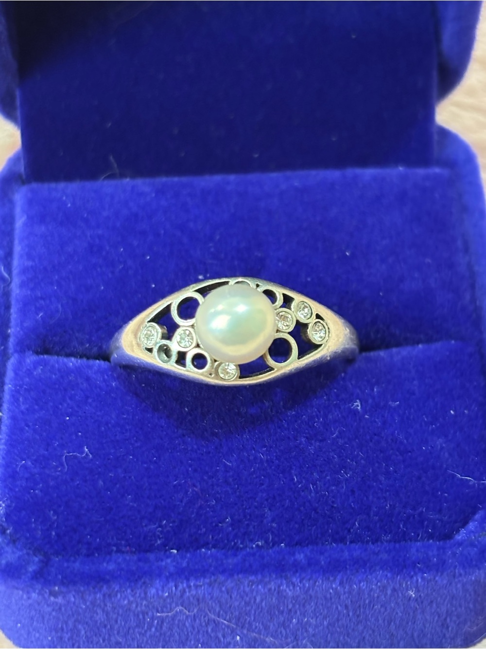Real Freshwater Pearl and Cubic Zirconia Sterling Silver Ring with White Pearl